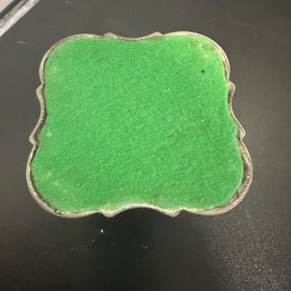 4 Vintage, Ornate Silver Plated Candleholders (green felt cover on protectio - Picture 10 of 11